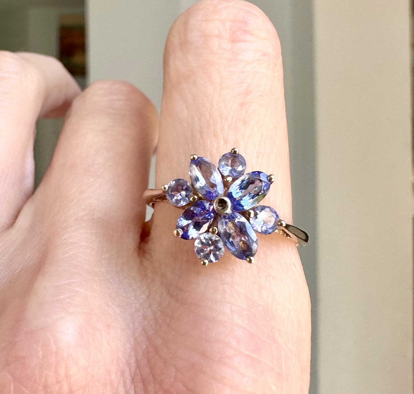 Antique 9ct Tanzanite Flower Ring