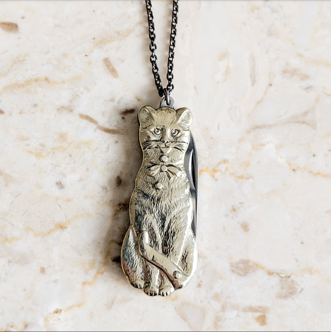 Vintage Kitty Pocket Blade Necklace