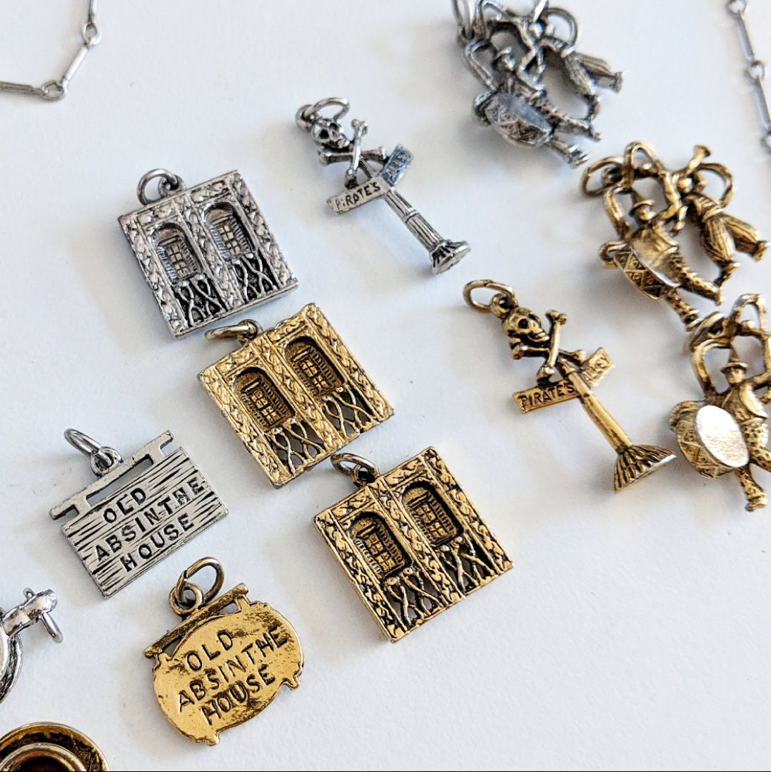 Vintage New Orleans Souvenir Necklace
