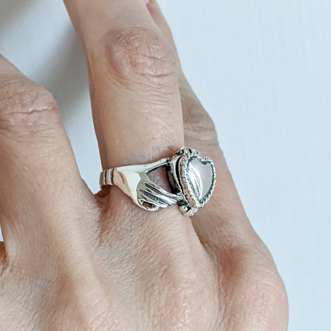 Claddagh Poison Ring