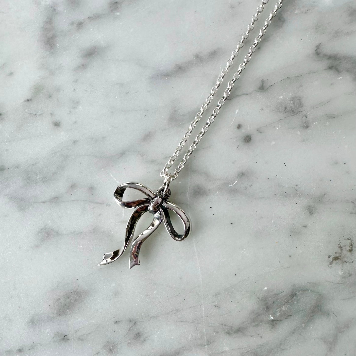 Dainty Bow Charm Necklace