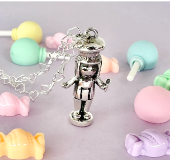 Immediate Shipping Polly Pocket-Chef Belinda Necklace