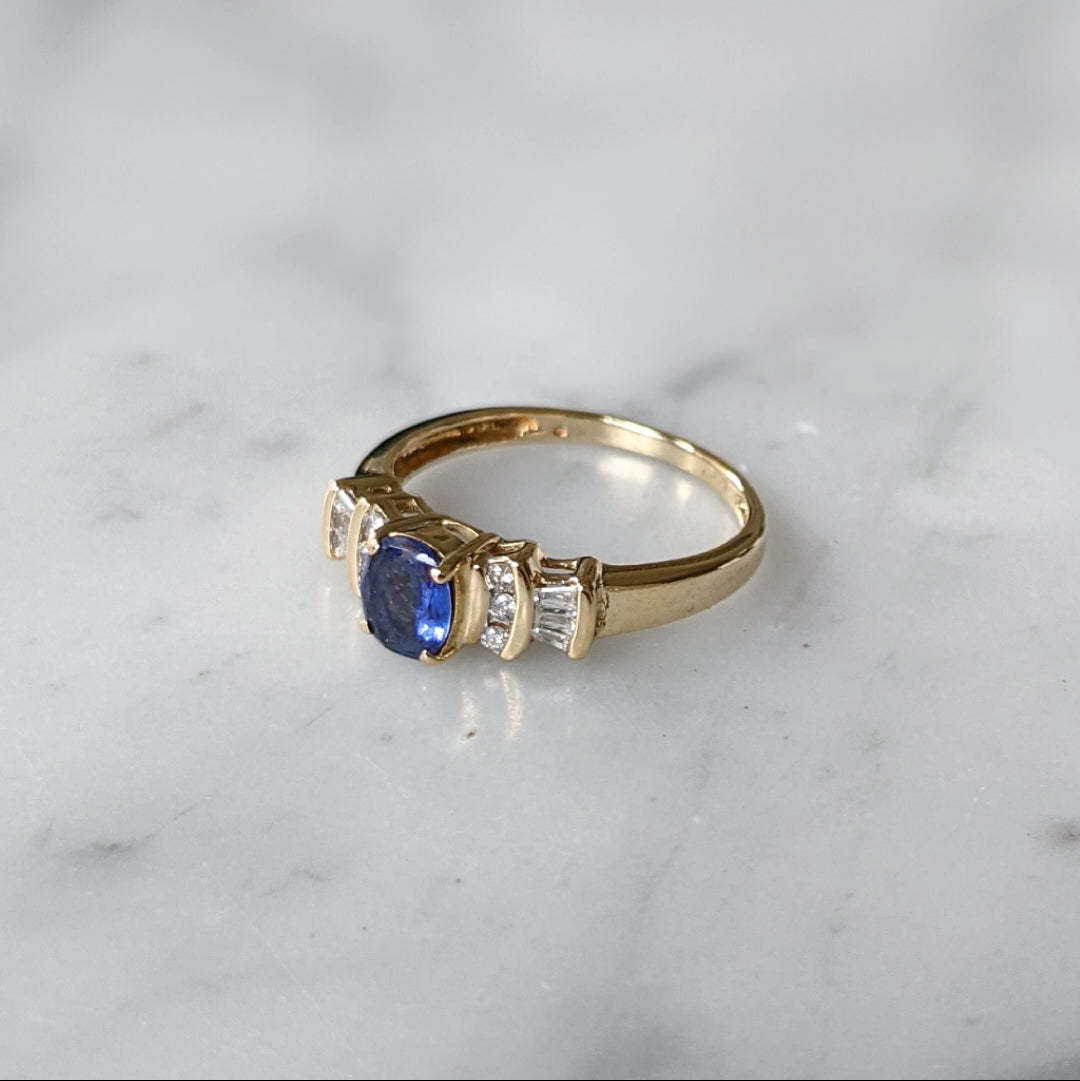 Antique 14K Oval Cut Tanzanite and Diamond Ring