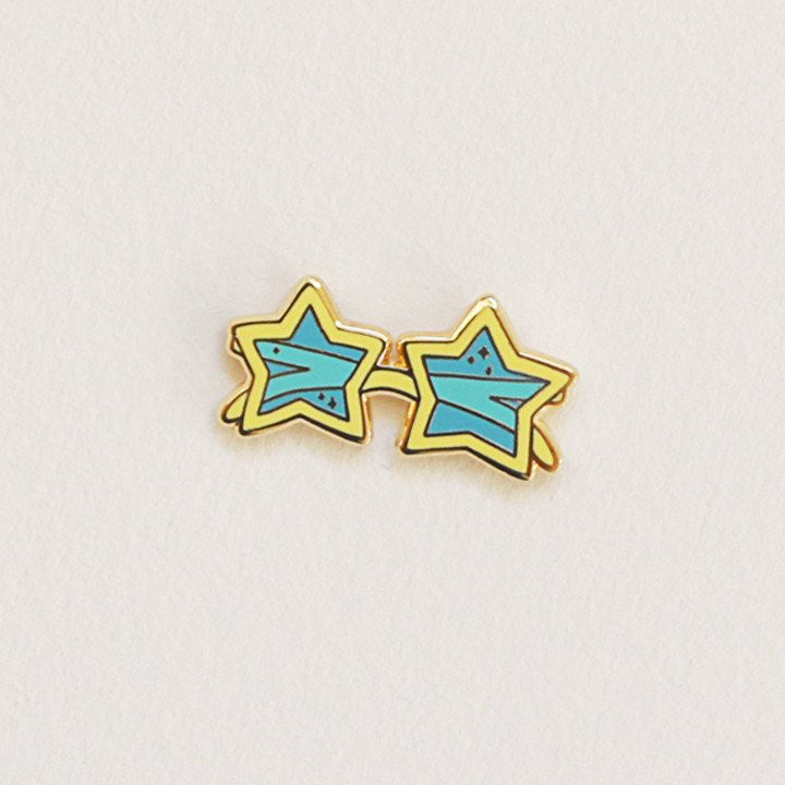 Star Sunnies Pin