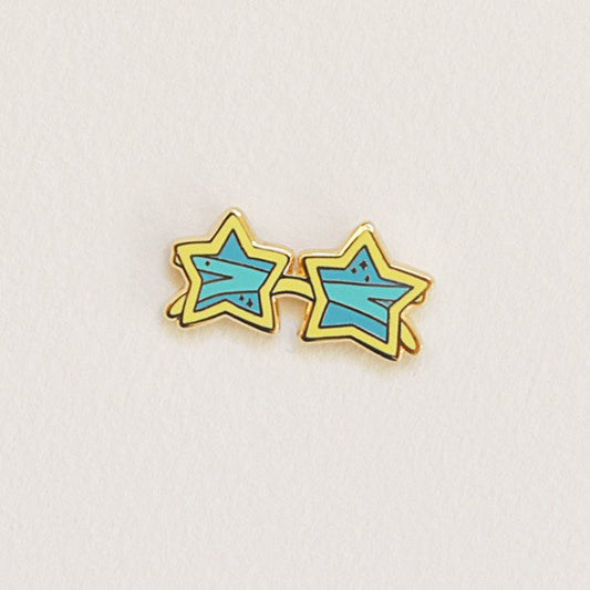 Star Sunnies Pin