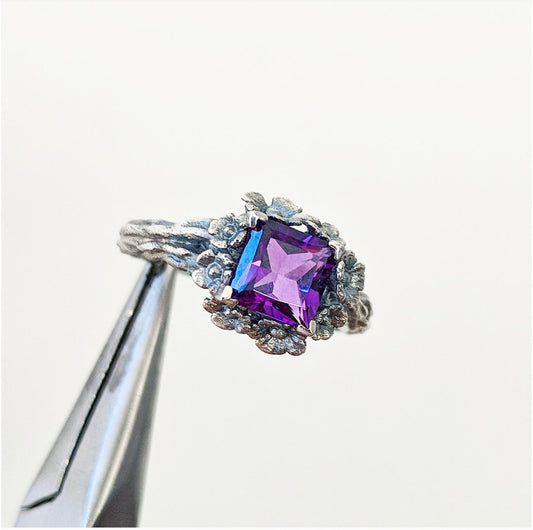 Mini Amethyst Forget Me Not Ring